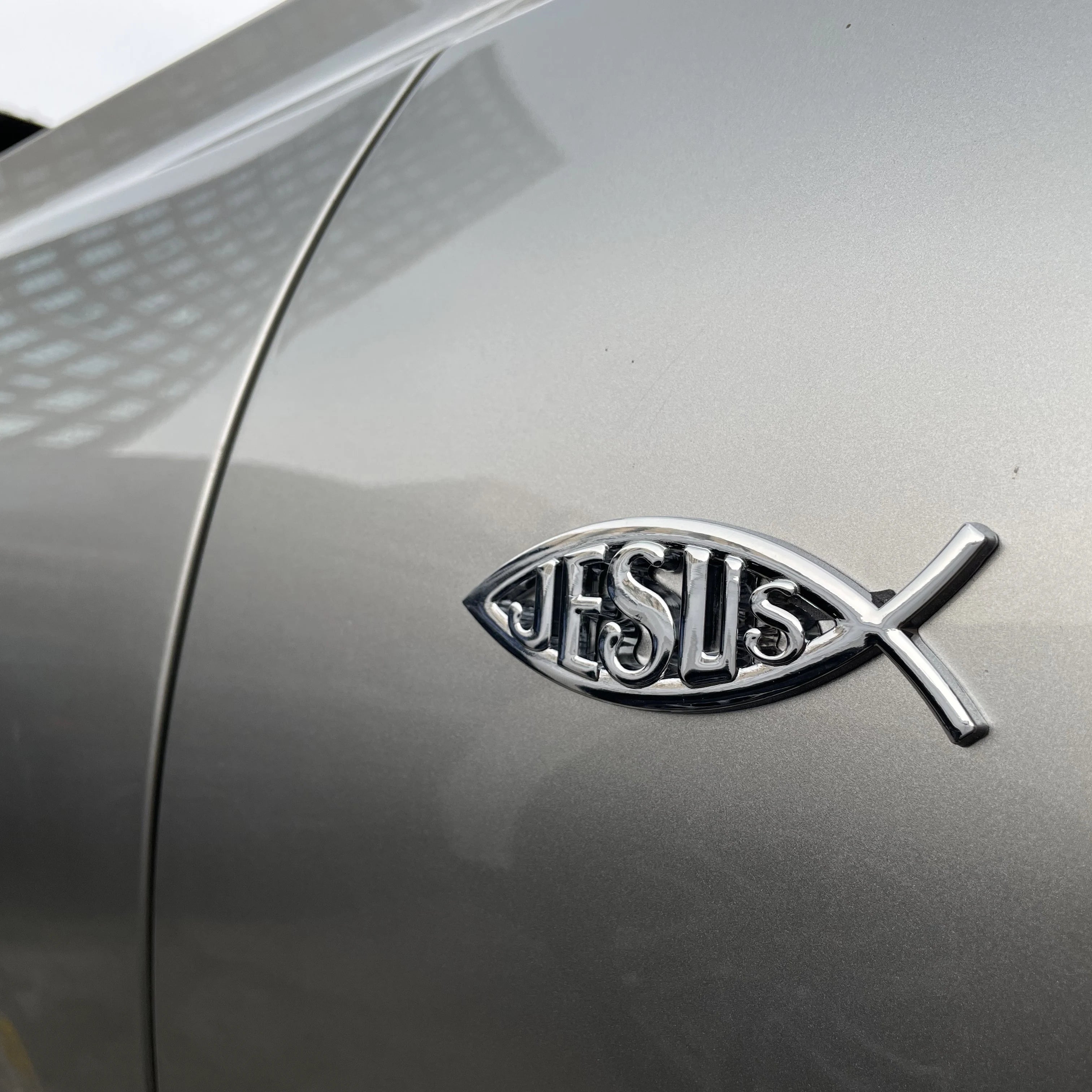 Metal Jesus Fish Stickers Applicable to Car Trunk, Fender and Rear
